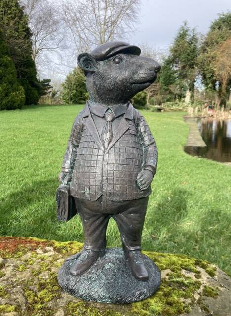 Resin Garden Large Mr Rat Ornament - image 1