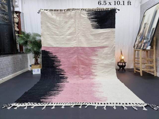 Incredible Kilim Rug, Moroccan Rug 6x10, Berber Rug, Pink & Black Abstract Wool Handwoven Flatweave Area Baluch - image 1