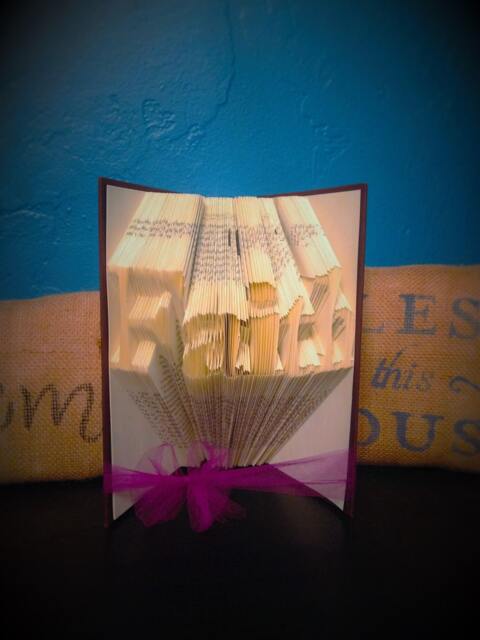 Faith Folded Book - Christmas Pastor Confirmation Baptisum Mother Father Na -Aa
