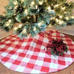 Large Buffalo Plaid Christmas Tree Skirt, 50 - thumbnail 4