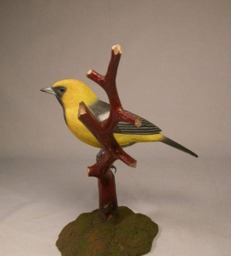 Hooded Oriole On Branch Wooden Carved Bird - thumbnail 3