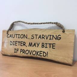 Caution Starving May Bite Wall Hanging Hilarious Wood Sign Beach Hut Summer Seaside Nautical Plaque Indoor D??cor - thumbnail 3