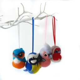 Robin Christmas Tree Decoration Needle Felted Bird 1 Supplied - thumbnail 4