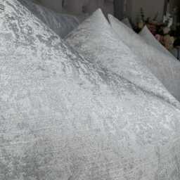Luxurious White Cushion Cover With Silver Shimmer - Scatter Throw Pillow For Sofa Or Bed Diana - thumbnail 3