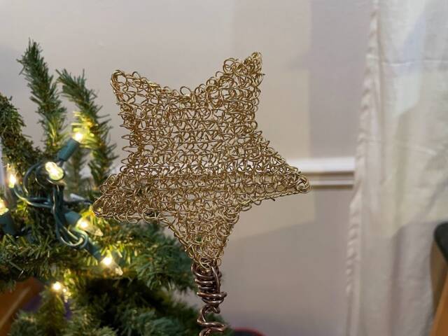 Vintage Style Soft Gold Wire Wrap Mesh Star Rustic Industrial Mini Christmas Tree Topper, 4 - image 1