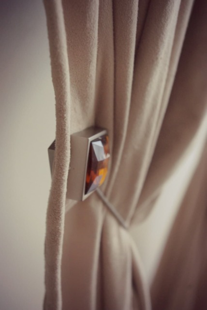 Magnetic Silver/Gold Crystal Curtain Holdback - 200mm Tieback, Pullback, Drapery Holder Tie Back - Pack Of 1 - image 1