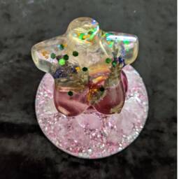 Resin Female Lady Figure On Quartz Point Crystal Stand With Dried Camelia, Lavender, Smokey Rutilated Quartz, & Green Glitter - thumbnail 4