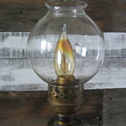 Antique Brass Candle Holder Lamp - thumbnail 2