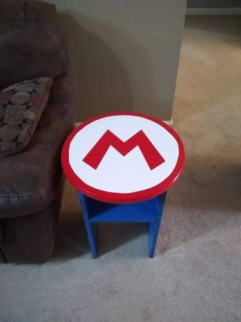 Mario Side Table - image 1