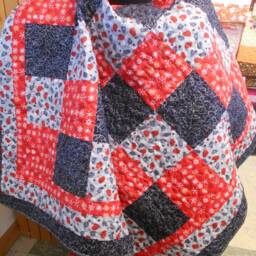 "Handmade Mittens & Snowflakes Throw Quilt Red & Grey Lap Quilt - 48"" X 60" - thumbnail 4