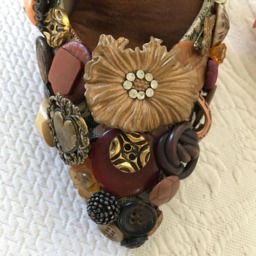 Handmade Button Jewelry High Heel Shoe. Dresser Accent To Hold Favorites. Gold Upholstery Cushion Insert - thumbnail 2