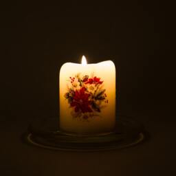 Daffodils Pillar Candle, Eco & Vegan Friendly, Slow Burning , Unscented. - Delivery Duty Paid To The Usa - thumbnail 3