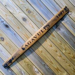 Lagavulin Whisky Barrel Stave Engraved Scotch Plaque, Rustic Home Bar Decor - thumbnail 3