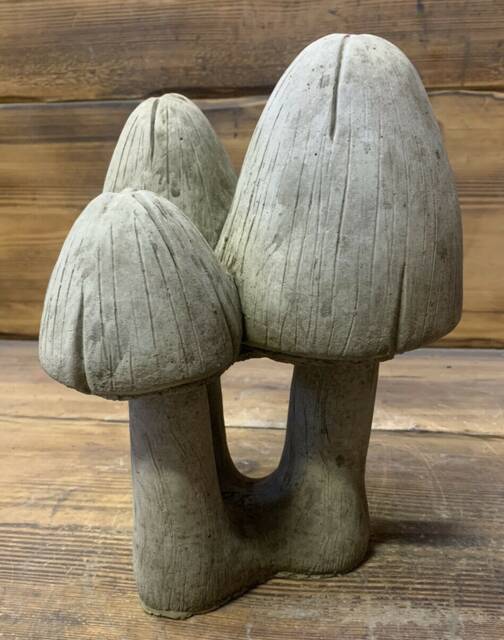 stone Garden Traditional 3 Toadstool Mushroom 2 Piece Concrete Ornament - image 1