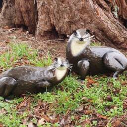 Hand Crafted Otter Garden Sculpture, Metal Statue Ornament, Garden Decoration - thumbnail 1