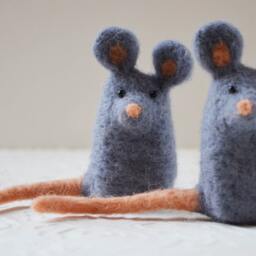 Mousekitts, Needle Felted Animal Fiber Sculpture - thumbnail 3
