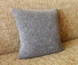 Knitted Lambswool Pillow/Cushion Cover/Home Accessories/Indoor Cushions/Garden Cushions/Pool Cushions - thumbnail 1