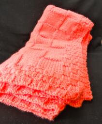 Coral Baby Blanket Hand Knitted & So Soft - thumbnail 1