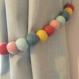 Farmhouse Pastel Felt Ball Curtain Tie Back 100% Wool - thumbnail 2