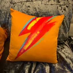 Lightning Bolt Velvet Cushion Cover Glam Rock Electro Pop Decor - thumbnail 4