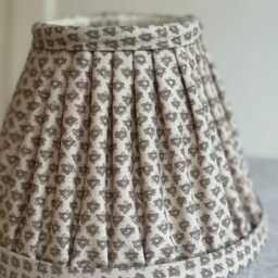 Fermoie Neutral Marden Gathered Lampshade 8 - thumbnail 2