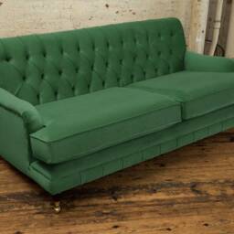 Handmade Low 3 Seater Emerald Green Velvet Chesterfield Sofa - thumbnail 2