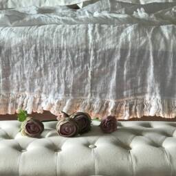 Ruffled Linen Coverlet Sisi - Shabby Chic Vintage Blanket - 90x90 - thumbnail 2