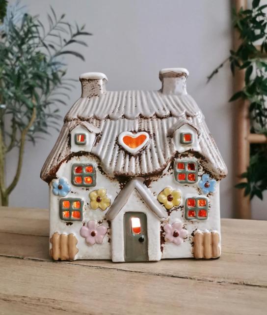 Large Cream Thatched Cottage Tea Light Holder With Embossed Flowers - image 1