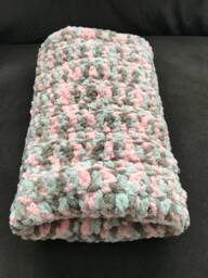Baby Girl Crochet Blanket - thumbnail 1