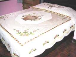 Hand Appliqu?? Flower Basket Quilt, Quilted Heirloom Handmade Cotton Bedspread, Custom Floral Bed Cover, Luxury Artisan Bedding - thumbnail 1