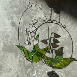stained Glass Lily Of The Valley White Flowers Suncatcher Window Home Decor Ornament Plant Gift - thumbnail 2