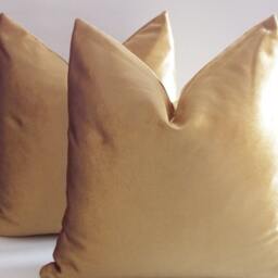 Set Of 2 Velvet Pillow Covers Solid Gold Decorative Throw Pillows - thumbnail 4