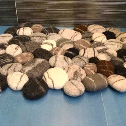 Felted Wool Stone Rug - Pebble Mat Natural Rock Decor - thumbnail 4