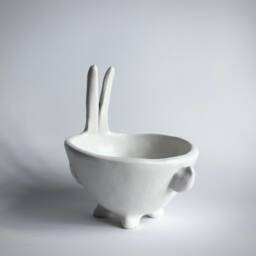Rabbit Planter With Hands - Succulent Planter- Porcelain White - thumbnail 4