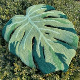 Tufted Monstera Leaf Rug, Hypoallergenic Acrylic Nature-Inspired Decor, Non-Slip Area Rug, Sentimental Gift For Mother Day, Gift Mother - thumbnail 2