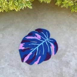Tufted Monstera Leaf Rug, Hypoallergenic Acrylic Nature-Inspired Decor, Non-Slip Area Rug, Sentimental Gift For Mother Day, Gift Mother - thumbnail 3