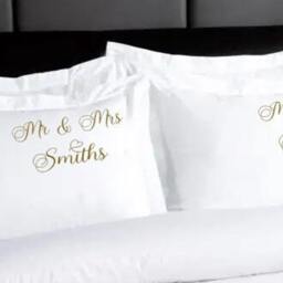 Personalised Wedding Bedding Set - Custom Mr & Mrs Duvet Cover Pillowcase Gift Keepsake Set - thumbnail 4