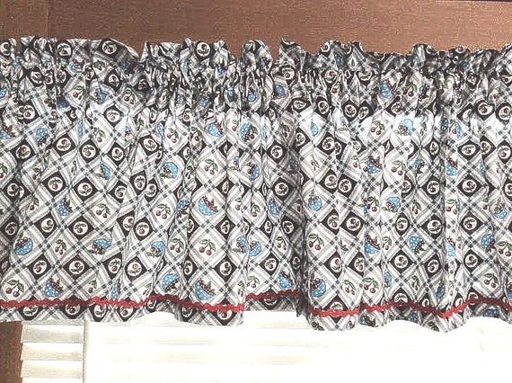 Bowl Of Cherries Window Valance - image 1