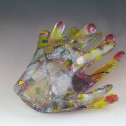 "Fused Glass ""I Want To Hold Your Hand" - thumbnail 4