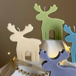Handmade Reindeer Soy Candle Christmas Decor Gift - thumbnail 3