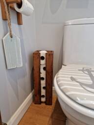Handcrafted Rustic Reclaimed Wooden Toilet Roll Holder/Freestanding Stand Bathroom Decor Accessory Tidy