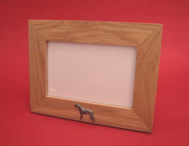 "Greyhound Landscape Real Oak Picture Frame 4"" X 6" - image 1