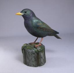 European Starling Wooden Carved Bird - thumbnail 1