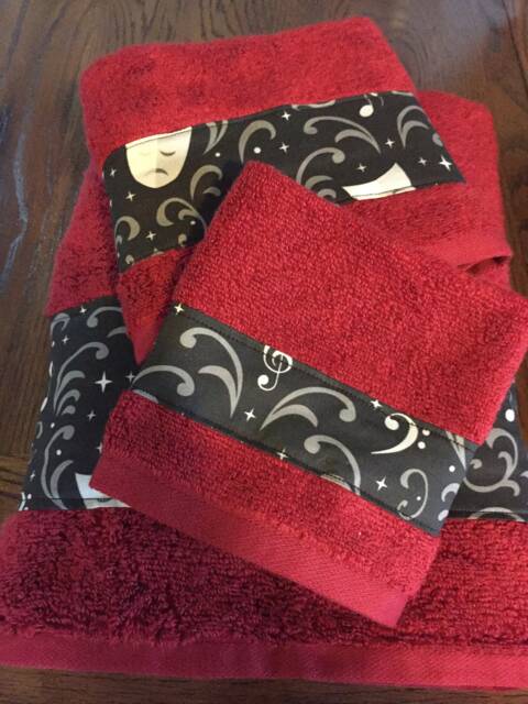 Handmade 3-Piece Deep Rich Burgundy Red Bath Towel Set Trimmed With Black/White Theatre Damask Cotton Print Fabric - image 1