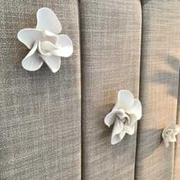 5 Gardenia Porcelain Flowers, Hand Sculpted 3D Wall Art - thumbnail 4