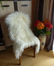 Ivory White Sheepskin Rug Genuine Fur Throw, Ethically Sourced - thumbnail 1