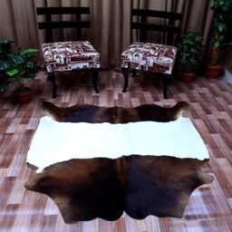 Natural Large Brown & White Cowhide - Hair-On Leather Rug For Modern Spaces - thumbnail 4