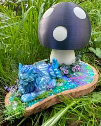 Ghost Of The Pridemother Blue Druid Mushroom Lamp Diorama UK Plug 25cm X 17cm