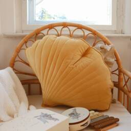 "Velvet Ginkgo Leaf Pillow ""Honey" - thumbnail 3