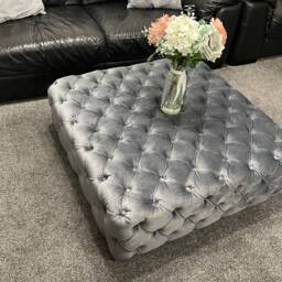 Extra Large Upholstered Handmade Chesterfield Coffee Table , None Storage Box Ottoman Puffy Stool - thumbnail 3